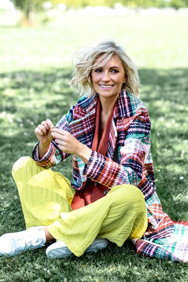 4. Bild von Jennifer J. aus seiner Sedcard