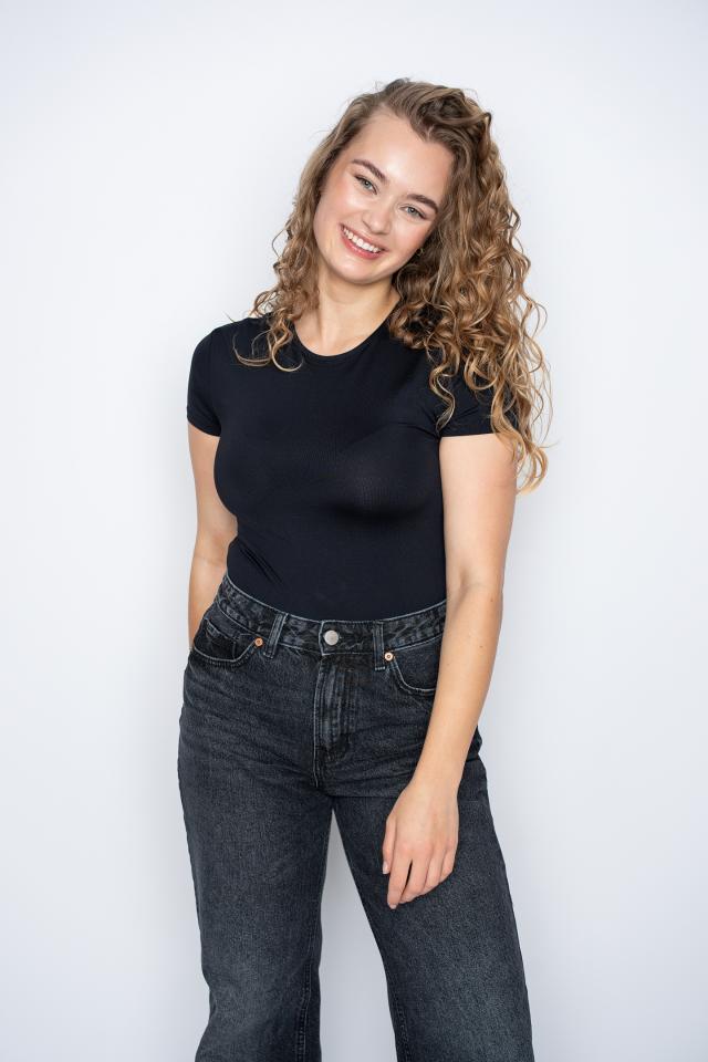 6. Bild von Lucia L. aus seiner Sedcard