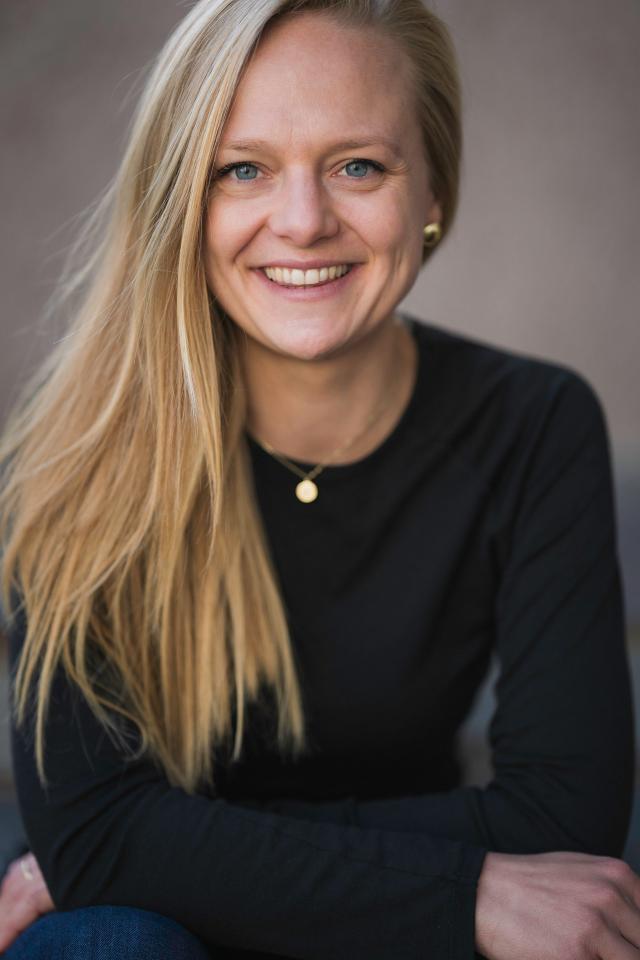 Pauline K. ist ein weibliches People Model mit blauen Augen und blonden Haaren aus Stuttgart