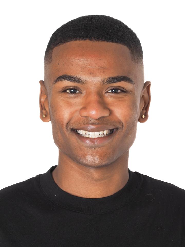 Joao Victor M. ist ein männliches People of Color Model mit braunen Augen und schwarzen Haaren aus Stuttgart
