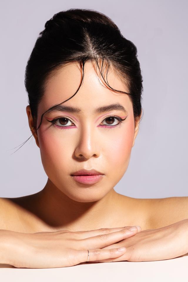 2. Bild von Thuy An T. aus seiner Sedcard