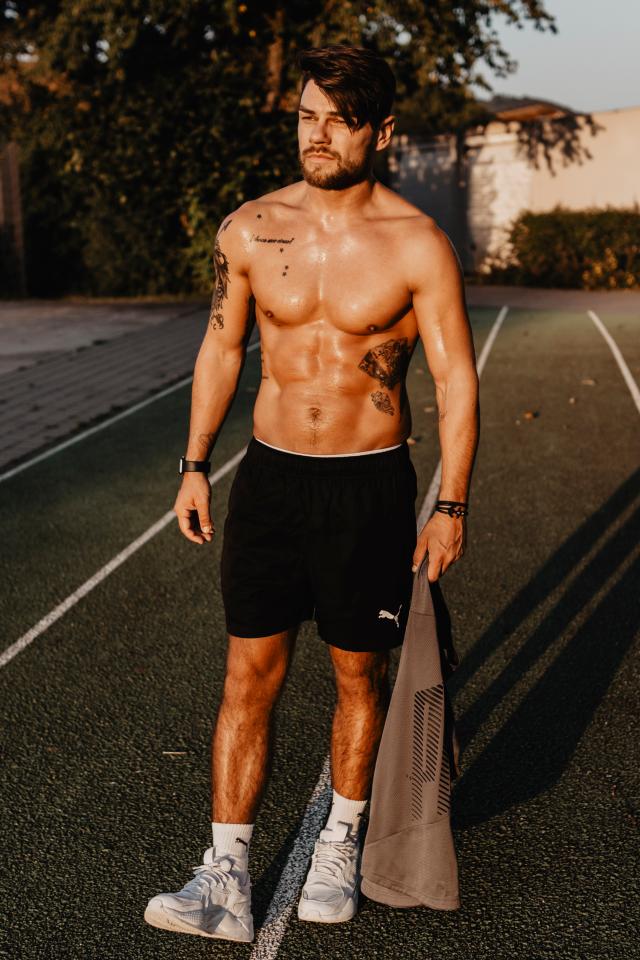 4. Bild von Flo F. aus seiner Sedcard