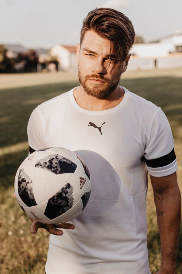 2. Bild von Flo F. aus seiner Sedcard