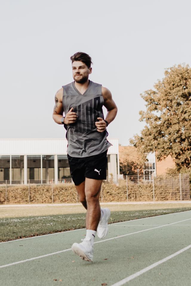 6. Bild von Flo F. aus seiner Sedcard