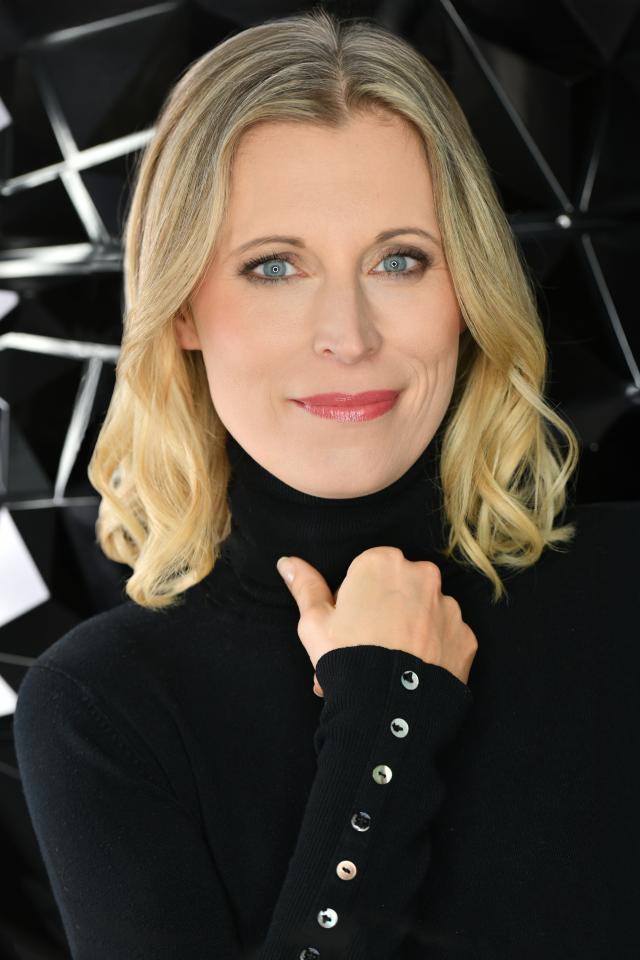 Johanna K. ist ein weibliches People Model mit blauen Augen und blonden Haaren aus Stuttgart