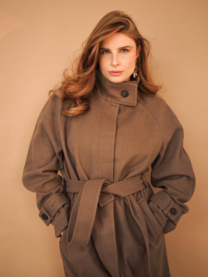 6. Bild von Julia Marina J. aus seiner Sedcard