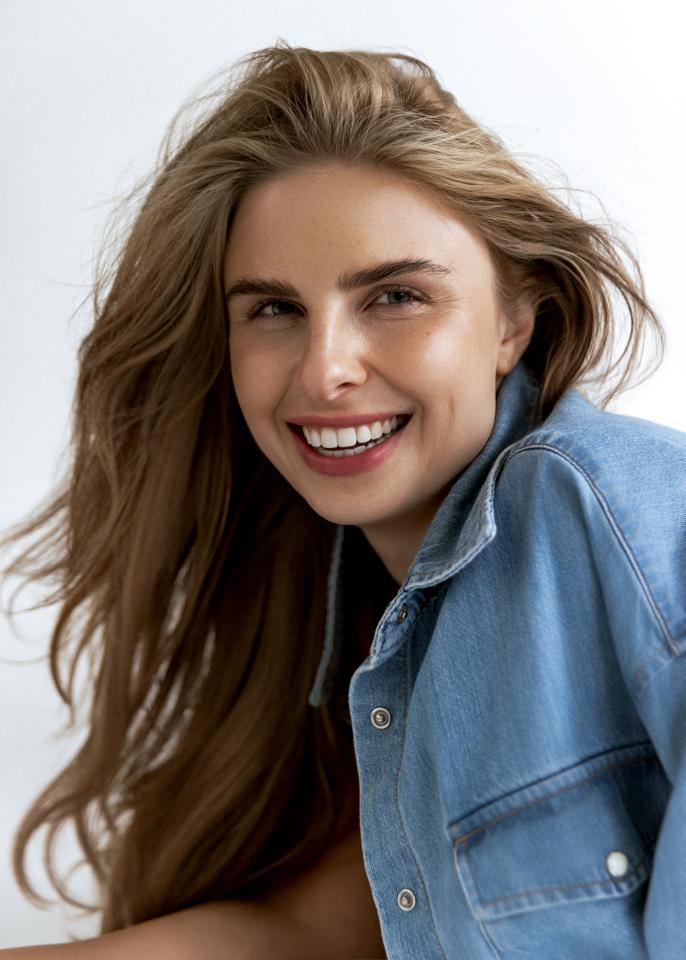 4. Bild von Julia Marina J. aus seiner Sedcard