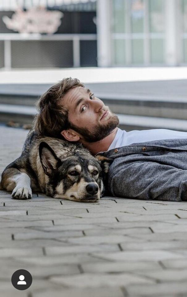 12. Bild von Jacob J. aus seiner Sedcard