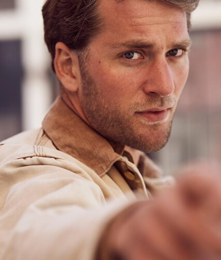 2. Bild von Jacob J. aus seiner Sedcard