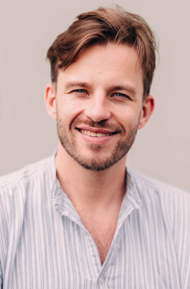 Niklas I. ist ein männliches Moderation Model mit blau-grünen Augen und blonden Haaren aus Köln