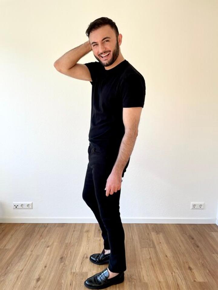 14. Bild von Egzon E. aus seiner Sedcard