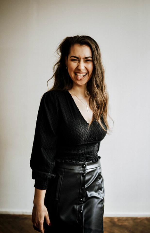 6. Bild von Hannah H. aus seiner Sedcard