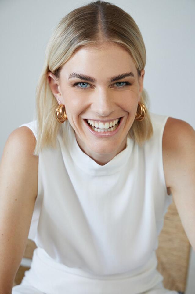 5. Bild von Farina F. aus seiner Sedcard