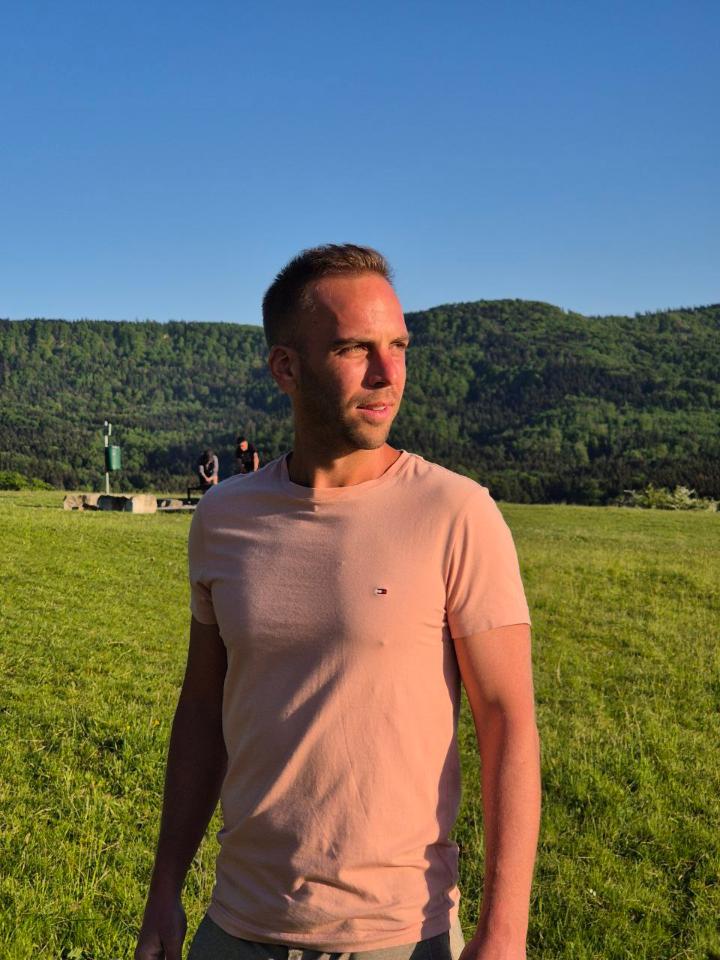 6. Bild von Pierre P. aus seiner Sedcard