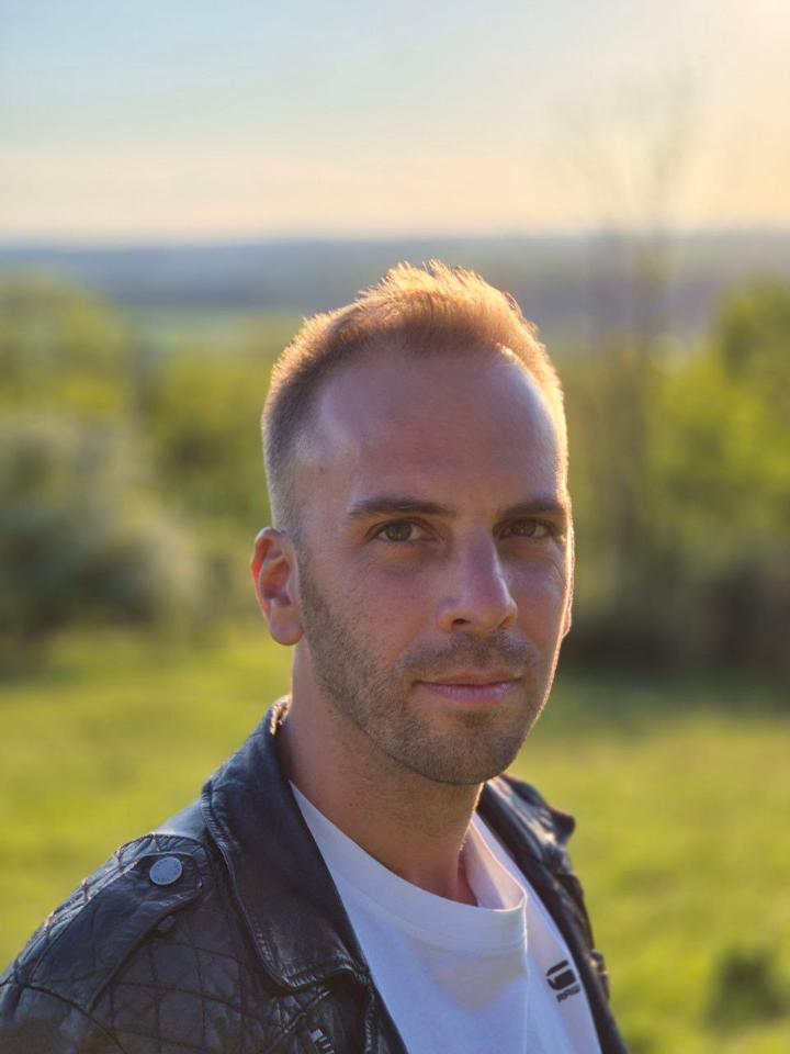 2. Bild von Pierre P. aus seiner Sedcard