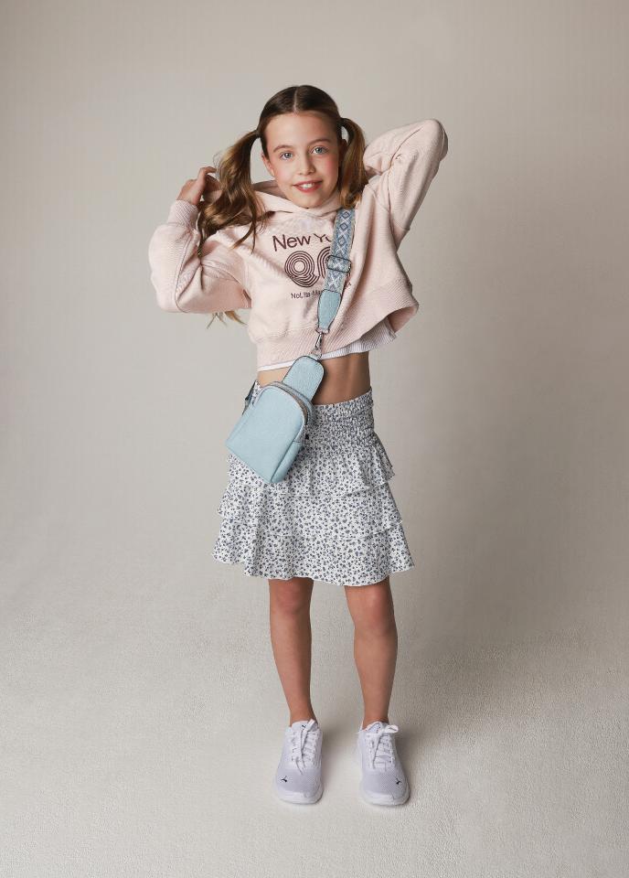 3. Bild von Clara C. aus seiner Sedcard