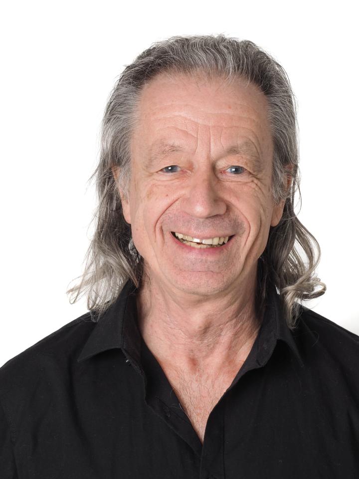 Rupert H. ist ein männliches Actors Model mit blauen Augen und grauen Haaren aus Stuttgart