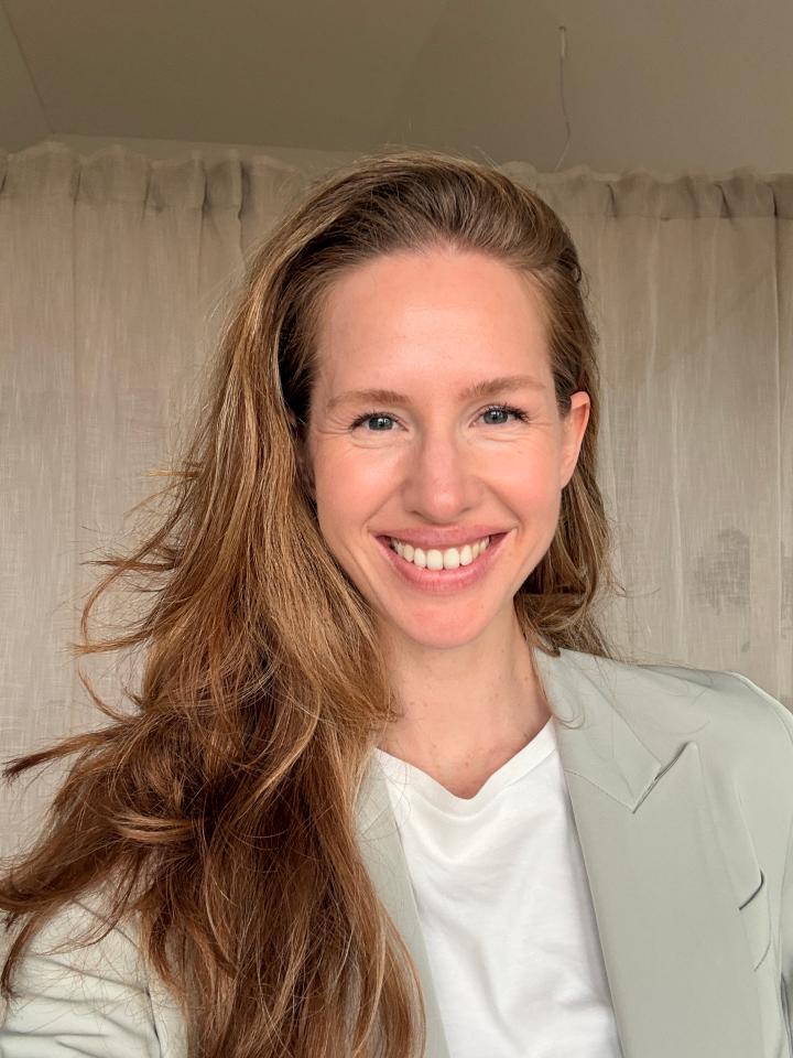 2. Bild von Theresia T. aus seiner Sedcard