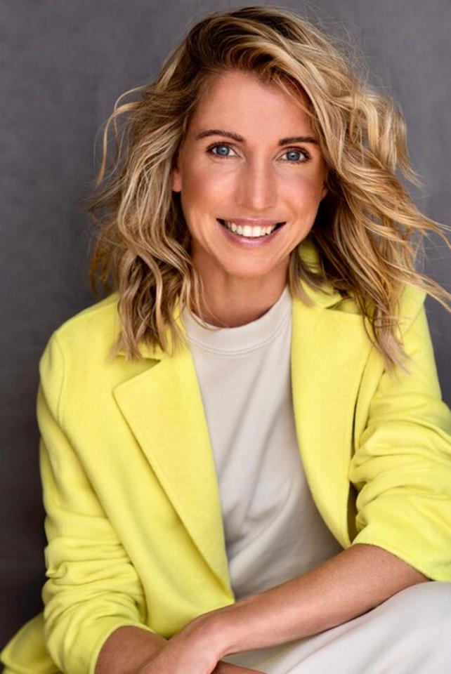 Anni H. ist ein weibliches Sport Model mit blauen Augen und dunkelblonden Haaren aus Bodensee