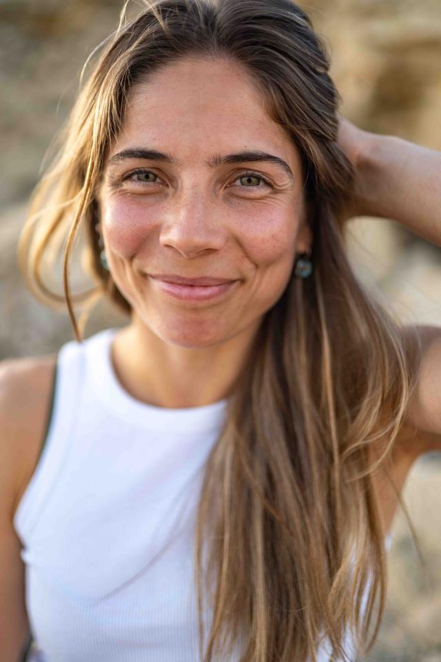 Franziska D. ist ein weibliches Models Model mit grünen Augen und dunkelblonden Haaren aus München