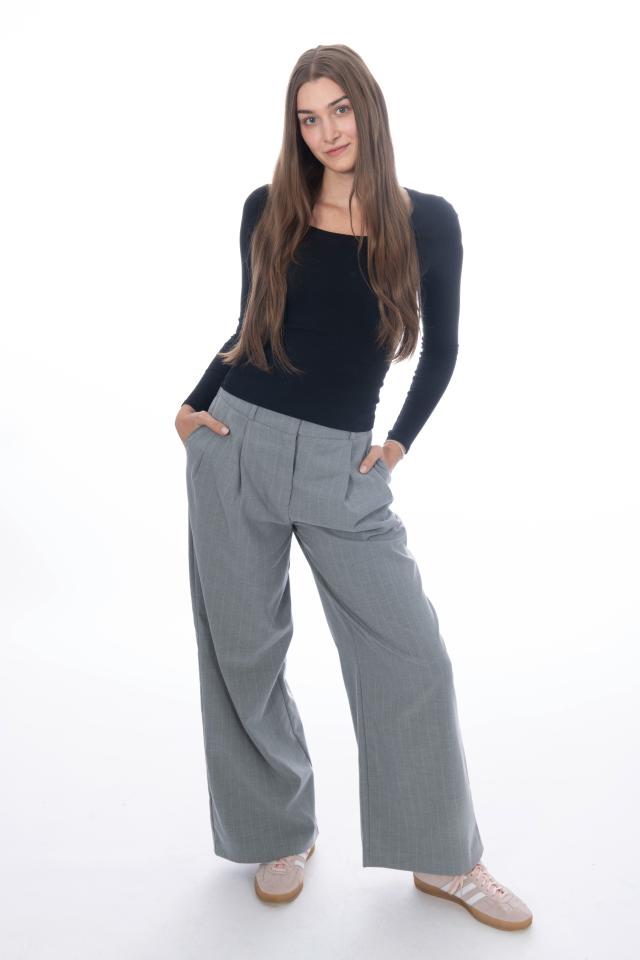 7. Bild von Mila M. aus seiner Sedcard