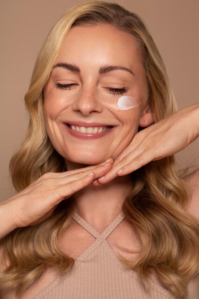 2. Bild von Lisa L. aus seiner Sedcard