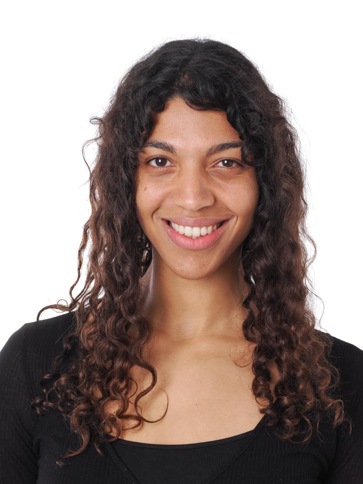 2. Bild von Nora N. aus seiner Sedcard