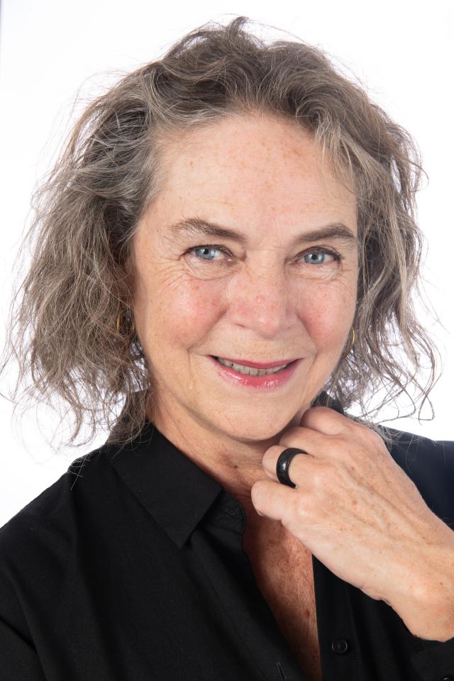 Cornelia F. ist ein weibliches  Model mit blauen Augen und hellbraunen Haaren aus Stuttgart