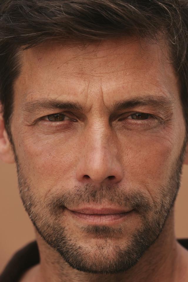 Jan R. ist ein männliches Models Model mit braunen Augen und braunen Haaren aus Bodensee