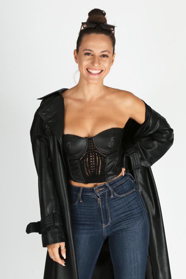 12. Bild von Klara K. aus seiner Sedcard