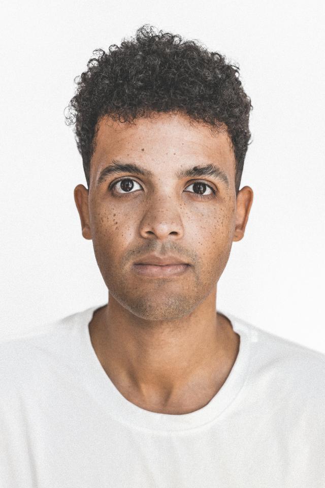 4. Bild von Ismael I. aus seiner Sedcard