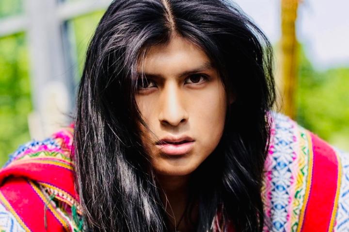 Leo S. ist ein männliches People Model mit braunen Augen und schwarzen Haaren aus Tübingen