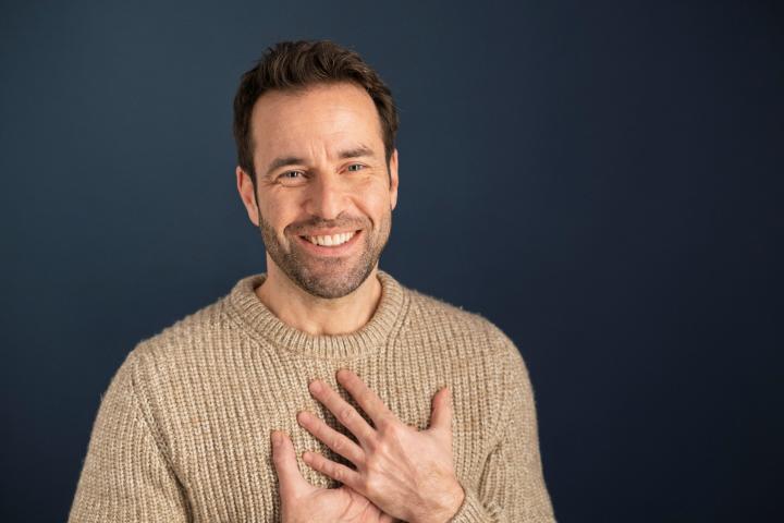Nils M. ist ein männliches Fashion Model mit grau-blauen Augen und braunen Haaren aus Stuttgart