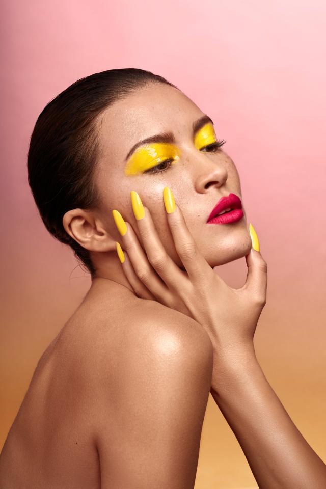 4. Bild von Elisabeth E. aus seiner Sedcard