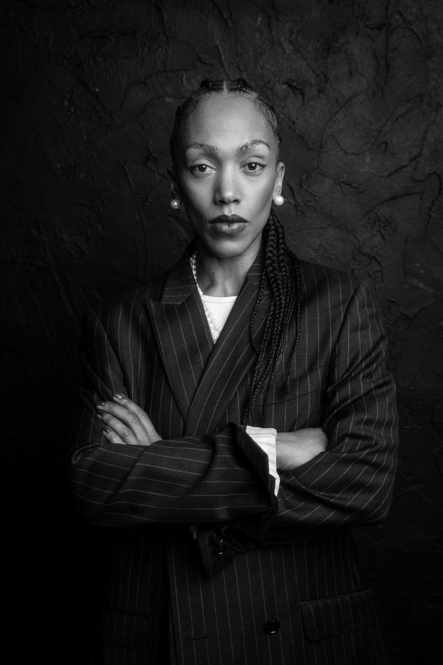 16. Bild von Julie- Denise J. aus seiner Sedcard