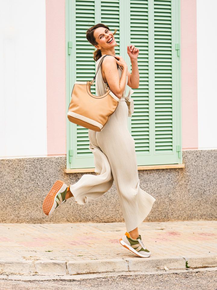 9. Bild von Franziska F. aus seiner Sedcard