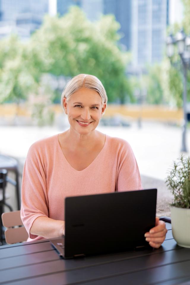 2. Bild von Sandra S. aus seiner Sedcard