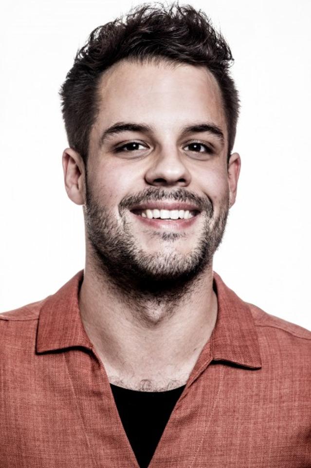 Marcel K. ist ein männliches Actors Model mit braunen Augen und braunen Haaren aus München