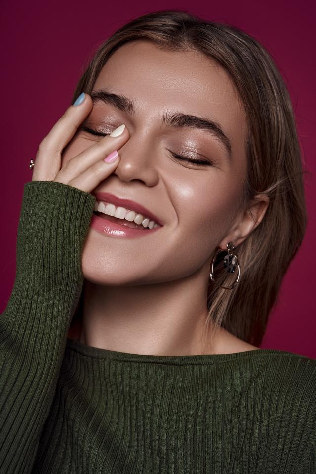 Marcela D. ist ein weibliches Commercials Model mit grünen Augen und dunkelblonden Haaren aus Österreich