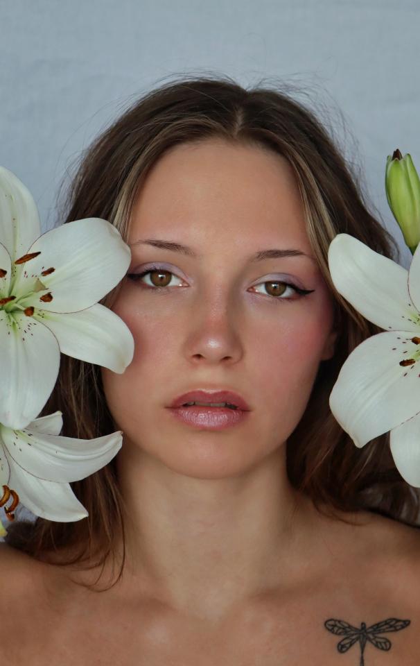 4. Bild von Lucy L. aus seiner Sedcard