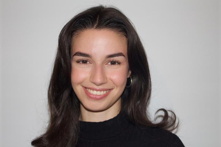 4. Bild von Burcu B. aus seiner Sedcard