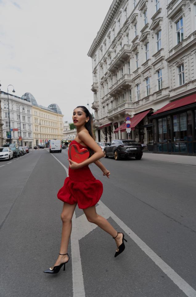 8. Bild von Maryam M. aus seiner Sedcard