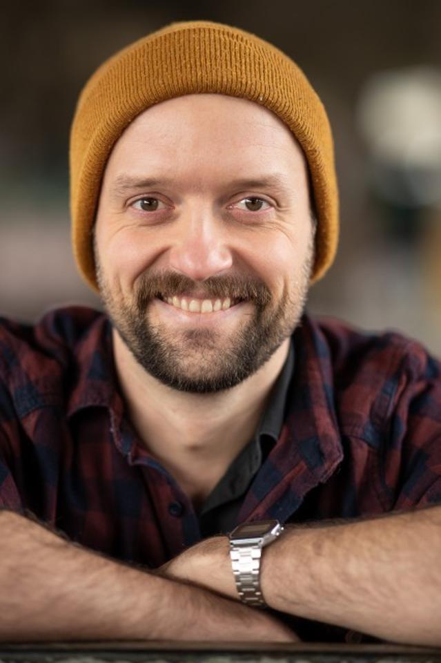 Ben J. ist ein männliches Actors Model mit braunen Augen und dunkelblonden Haaren aus Stuttgart