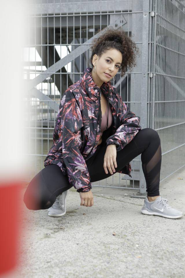 16. Bild von Juliana J. aus seiner Sedcard