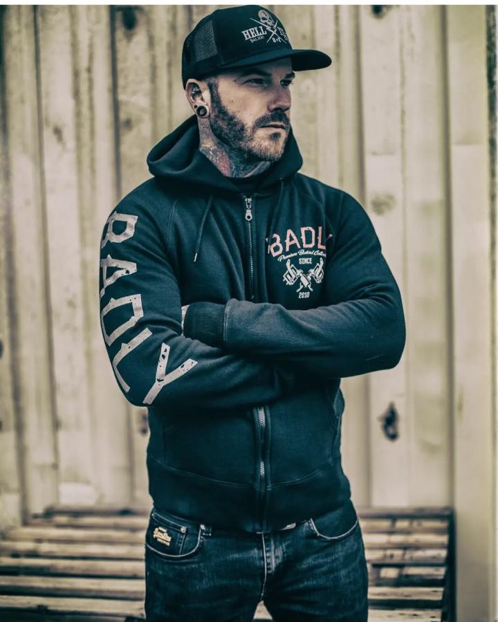 14. Bild von Neil N. aus seiner Sedcard