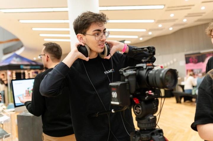 5. Bild von Anes A. aus seiner Sedcard