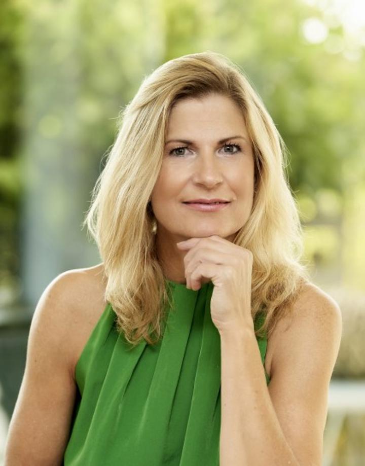 2. Bild von Monika M. aus seiner Sedcard